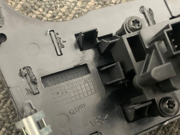 MERCEDES B TŘÍDA W245 2.0 CDI KRYT PANEL PŘEDEHŘÁNÍ SEDADLA ORIGINÁLNÍ