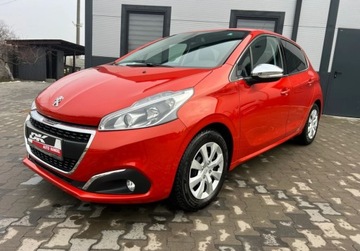 Peugeot 208 I Hatchback 5d Facelifting 1.2 PureTech 110KM 2019 Peugeot 208 1.2 Benzyna 110 KM Nawigacja LED Kamera Sensor 1.2 Benzyna, zdjęcie 6