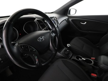 Hyundai i30 II Wagon Facelifting 1.4 MPI 100KM 2016 Hyundai i30 klimatyzacja multifunkcja grzane, zdjęcie 13