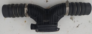 PORSCHE OE 7L5145832B TRUBKA PŘÍVOD INTERCOOLER CAYENNE