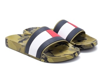 TOMMY HILFIGER KLAPKI RUBBER TH FLAG CAMO POOL SLIDE FM0FM04080 R 42