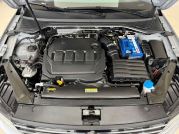 Volkswagen Passat B8 Variant Facelifting 2.0 TDI SCR 150KM 2020 Volkswagen Passat EVO Business Kamera cofania Asystent parkowania ACC, zdjęcie 18