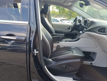 Chrysler Pacifica II 3.6 V6 Hybrid 264KM 2022 pacifica Limited Plug-In Hybrid, Automat, Niski przebieg ,2 X klucz, zdjęcie 8