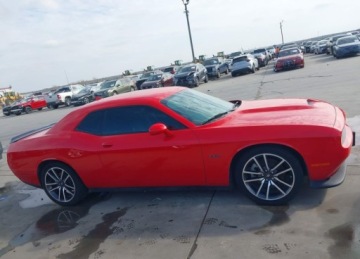 Dodge Challenger III 2023 Dodge Challenger DODGE CHALLENGER RT 5.7 Benzyna 380KM, zdjęcie 1