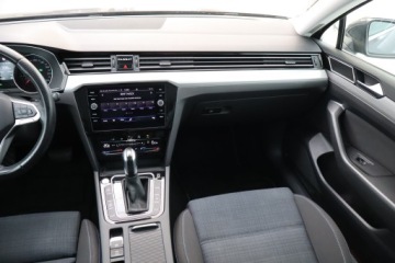 Volkswagen Passat B8 GTE Variant Facelifting 1.4 TSI Plug-In-Hybrid 218KM 2021 VW Passat 1.4 GTE, Salon Polska, 1. Właściciel, zdjęcie 7
