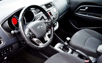 Kia Rio III Hatchback 3d 1.2 DOHC CVVT 85KM 2012 Kia Rio Szyberdach, Ledy, Czujniki parkowania, KeyLess Bluetooth 1.2 85KM, zdjęcie 11