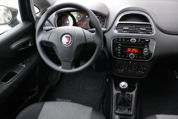 Fiat Punto Punto 2012 Hatchback 3d 1.2 8v 69KM 2014 Fiat Punto 1.2, 1. Właściciel, Klima, zdjęcie 6