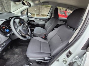 Toyota Yaris III Hatchback 5d Facelifting 2017 1.0 VVT-i 72KM 2020 Toyota Yaris III (2011-2019) 1.0 Active Instalacj, zdjęcie 7