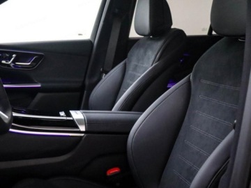 Mercedes GLC C254/X254 SUV 2.0 200d 163KM 2026 MERCEDES-BENZ GLC 200 d 4-Matic AMG Line 2.0 (163KM) 2026, zdjęcie 4