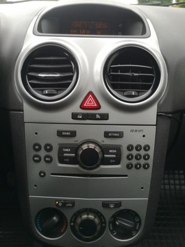 Opel Corsa D Hatchback 5d Facelifting 1.2 Twinport ECOTEC 85KM 2013 Opel Corsa 1.2 Benzyna 86KM Klimatyzacja Elektryka, zdjęcie 15