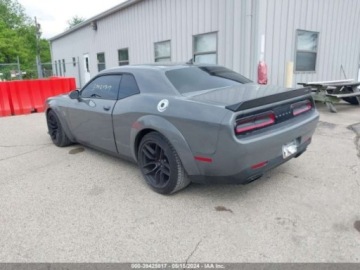 Dodge Challenger III 2018 Dodge Challenger SRT Hellcat Widebody, 2018r., 6.2L 6.2 Benzyna 707KM, zdjęcie 3