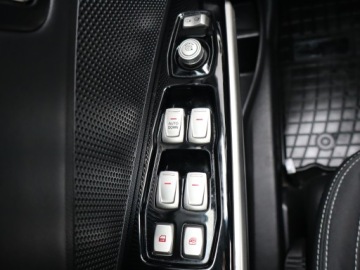  SsangYong Tivoli 1.6 e-XGi, Salon Polska, Navi, zdjęcie 15