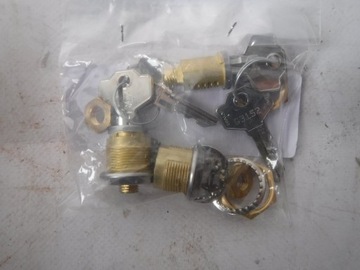 РУЧКА ДВЕРИ ХОЛОДИЛЬНИКА ВСТАВКА КОНТЕЙНЕРА ИЗОТЕРМА