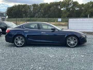 Maserati Ghibli III Sedan 3.0 V6 410KM 2017 Maserati Ghibli 3.0 V6 410KM SQ4 2017r 4x4, zdjęcie 4