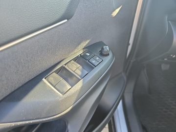 Toyota Yaris IV Hatchback 1.5 Dynamic Force 125KM 2023 Toyota Yaris Cross 1.5 Comfort 1.5 Benzyna, skrzyn, zdjęcie 19