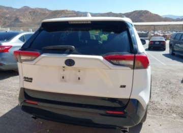 Toyota RAV4 V 2023 Toyota RAV4 2023, 2.5L, 4x4, PRIME, od ubezpieczalni 2.5 Benzyna 177KM, zdjęcie 8