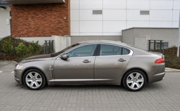 Jaguar XF I Sedan 3.0D V6 S 275KM 2010 Jaguar XF 3,0d (275KM) 2010 r. Automat Skory Bezwypadkowy 3.0 Diesel 275KM, zdjęcie 1