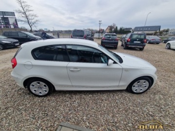 BMW Seria 1 E81/E87 Hatchback 5d E87 1.6 116i 122KM 2008 BMW Seria 1 Radio CdAux Wielofunkcyjna kierownica 1.6 Benzyna 122KM, zdjęcie 9