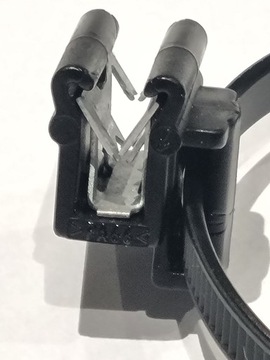 200 фотоэлектрических кабельных стяжек с зажимом