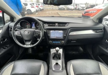 Toyota Avensis III Sedan Facelifting 2015 2.0 D-4D 143KM 2016 Toyota Avensis 2.0D 143KM EXCLUSIVE Xenon Led Navi Kamera Klima Skora SALO, zdjęcie 15