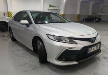 Toyota Camry IX Sedan 2.5 Hybrid Dynamic Force 218KM 2021 Toyota Camry Salon Polska Automat Navi Kamera Led 1 Wlasciciel FV23, zdjęcie 2