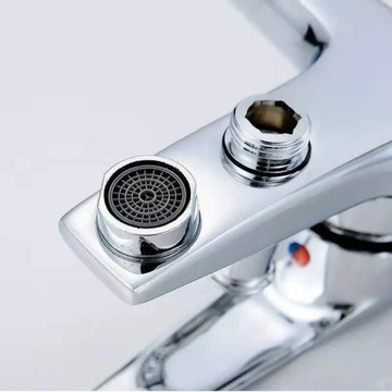 BATERIA WANNOWA PRYSZNICOWA ŚCIENNA KRAN DO WANNY ŁAZIENKOWA