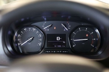 Toyota 2022 Toyota Proace Verso Kombi 2.0 D-4D Long 2,8t 2.0 Diesel 145KM, zdjęcie 6