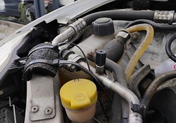 Renault Megane III Hatchback 1.5 dCi FAP 90KM 2011 Renault Megane 2011r, 1.5 DCI. Uszkodzony tyl. Jezdzi. 1.5 Diesel 90KM, zdjęcie 19