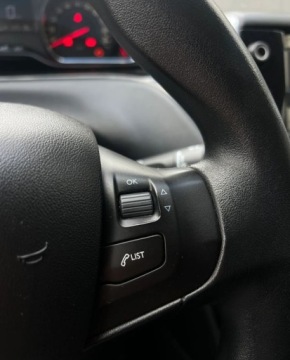 Peugeot 208 I Hatchback 3d 1.0 VTI 68KM 2014 Peugeot 208 klima ISOFIX niski przebieg Warszawa Benzyna 68KM, zdjęcie 16