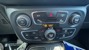 Jeep Compass II SUV 1.4 Multiair 170KM 2018 Jeep Compass Raty juz od 1200ZL Navi Radar Automat 170KM Skora full opcja, zdjęcie 31