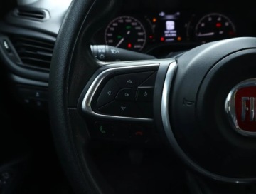 Fiat Tipo II Sedan Facelifting 1.4 Fire 95KM 2021 Fiat Tipo 1.4 16V, Salon Polska, VAT 23%, Klima, zdjęcie 16
