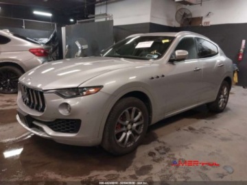 Maserati Levante 2017 Maserati Levante 2017 r., 3,0L LEVANTE AWD 3.0 Benzyna 345KM