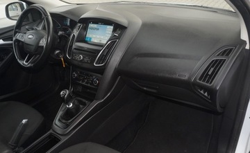 Ford Focus III Kombi Facelifting 1.0 EcoBoost 125KM 2018 FORD FOCUS IV KOMBI 1.0 125 KM / ZADBANY /, zdjęcie 30