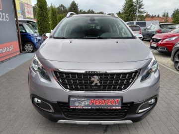 Peugeot 2008 I SUV Facelifting 1.2 PureTech 130KM 2018 Peugeot 2008 Navi Kamera Panorama Klimatronik 1.2 Benzyna 130KM, zdjęcie 1
