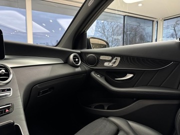 Mercedes GLC C253 SUV Facelifting 2.0 200d 163KM 2022 Mercedes-Benz GLC 200 4-Matic AGM Line / 1 właścic, zdjęcie 24