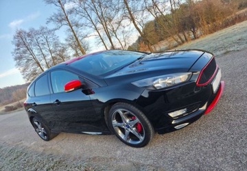 Ford Focus III Sedan Facelifting 1.0 EcoBoost 125KM 2016 Ford Focus Ford Focus 1.0 EcoBoost ST-Line Red ASS Benzyna 125KM, zdjęcie 2