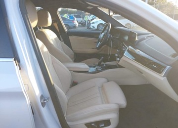 BMW Seria 5 G30-G31 2020 BMW Seria 5 BMW 530E IPERFORMANCE 2.0 Hybryda 187KM, zdjęcie 8