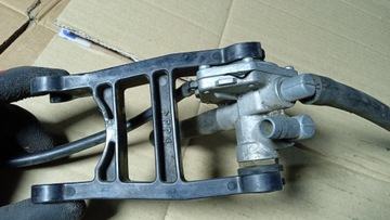 KAWASAKI ZX6 ZX6R ZX ZZR 600 KRANIK PALIWA ZAWÓR BAKU MOCOWANIE UCHWYT