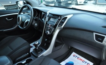 Hyundai i30 II Hatchback 5d 1.4 MPI 100KM 2012 Hyundai i30 1.4 Benzyna Klimatyzacja Cz.parkowania 1.4 Benzyna 99KM, zdjęcie 14