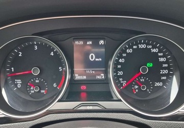 Volkswagen Passat B8 Variant 2.0 TDI 150KM 2015 Volkswagen Passat Volkswagen Passat 2.0 Diesel 150KM, zdjęcie 6