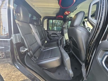 Jeep Gladiator 2021 Jeep Gladiator Overland Crew Cab Medium Bed 2021 3.6 Benzyna 285KM, zdjęcie 12