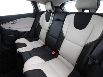 Volvo 2018 Volvo V40 2.0D Cross Country Plus Tempomat, zdjęcie 16