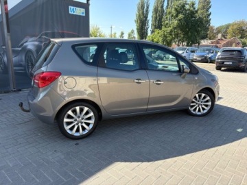 Opel Meriva II Mikrovan 1.4 Turbo ECOTEC 120KM 2011 Opel Meriva 1.4 PBLPG 120 KM Klima PdC Import Raty Oplaty 1.4 120KM, zdjęcie 2
