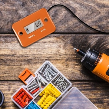 ВРЕМЯ РАБОТЫ ДВИГАТЕЛЯ СЧЕТЧИКА ЧАСОВ 12 / 24 В