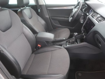 Skoda Octavia III Liftback Facelifting 1.8 TSI 180KM 2017 Skoda Octavia 1.8 TSI, Salon Polska, DSG, Skóra, zdjęcie 8