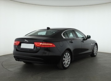Jaguar XE Sedan 2.0 i4 180KM 2018 Jaguar XE 20d, Salon Polska, Serwis ASO, 177 KM, zdjęcie 4