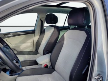 Volkswagen Tiguan II SUV Plug-in 1.4 TSI e-HYBRID 245KM 2021 Volkswagen Tiguan 1.4 Hybryda Plug-in 245KM, zdjęcie 21