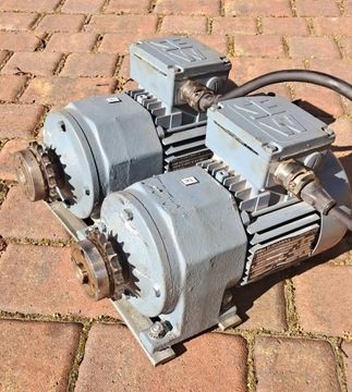 Мотор-редуктор R32 DT 71 D4 SEW 0,37 кВт (57 об/мин)
