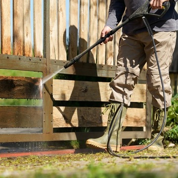 Шланг для чистки автомобиля.Труба омывателя.