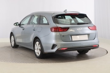 Kia Ceed III Kombi Facelifting 1.5 T-GDI 160KM 2022 Kia Ceed 1.5 T-GDI MHEV, Salon Polska, zdjęcie 3